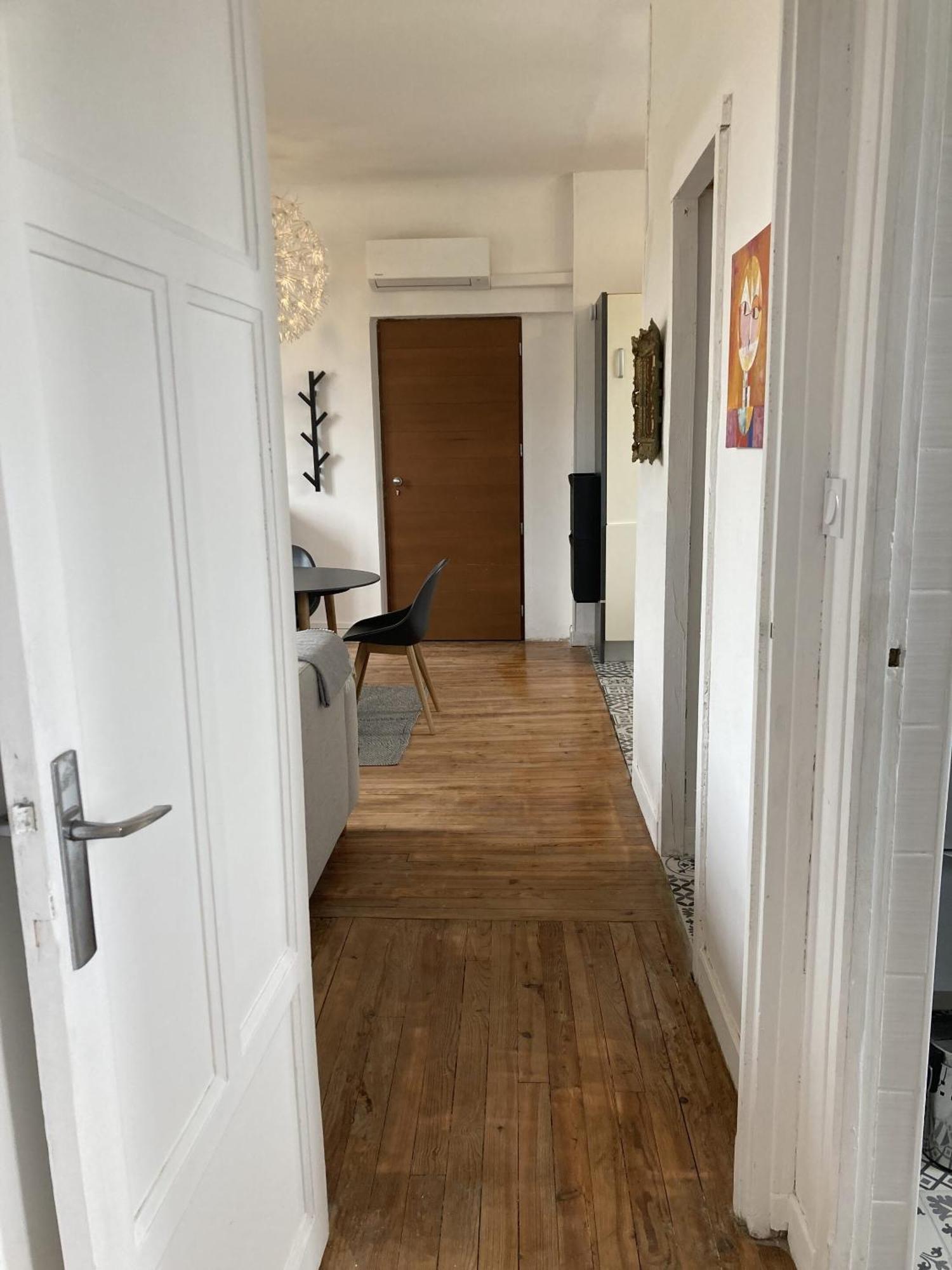 Location Appartement Des Pyrenees Borderes-sur-l'Echez Rum bild