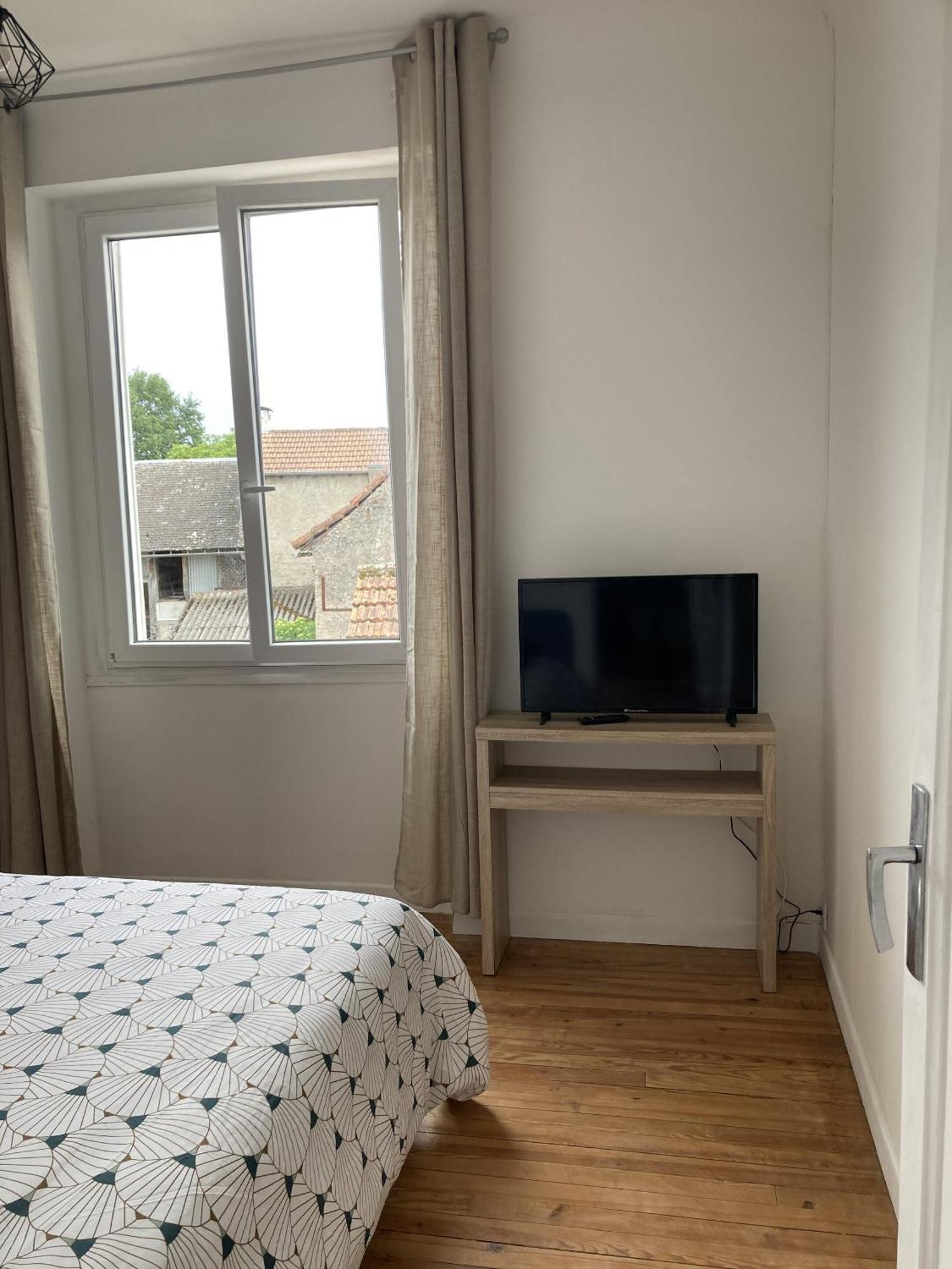 Location Appartement Des Pyrenees Borderes-sur-l'Echez Rum bild