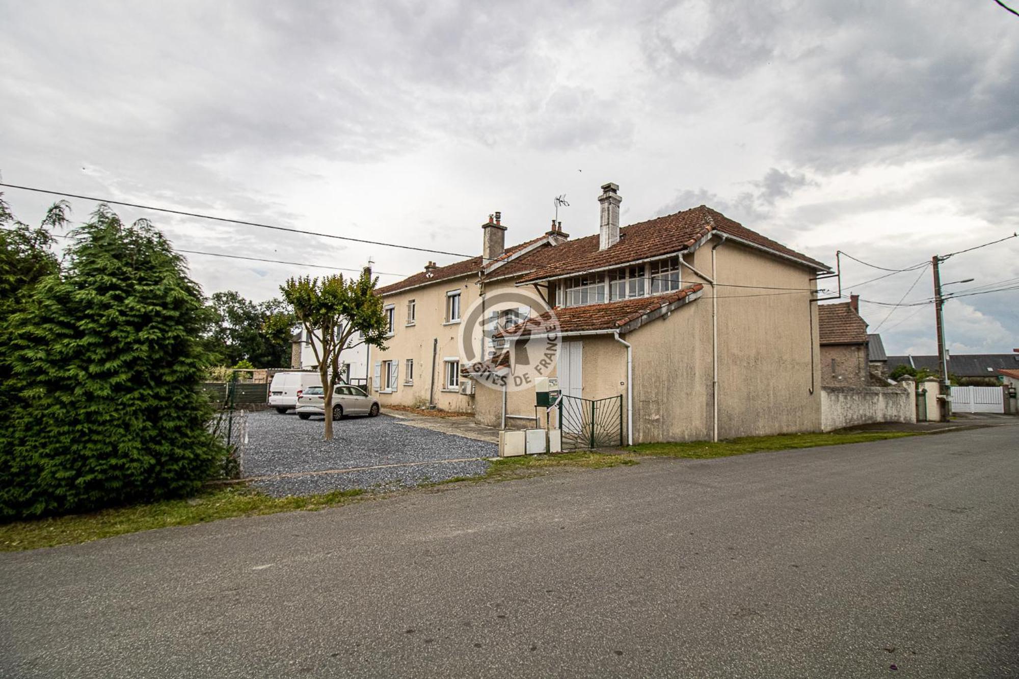 Location Appartement Des Pyrenees Borderes-sur-l'Echez Rum bild