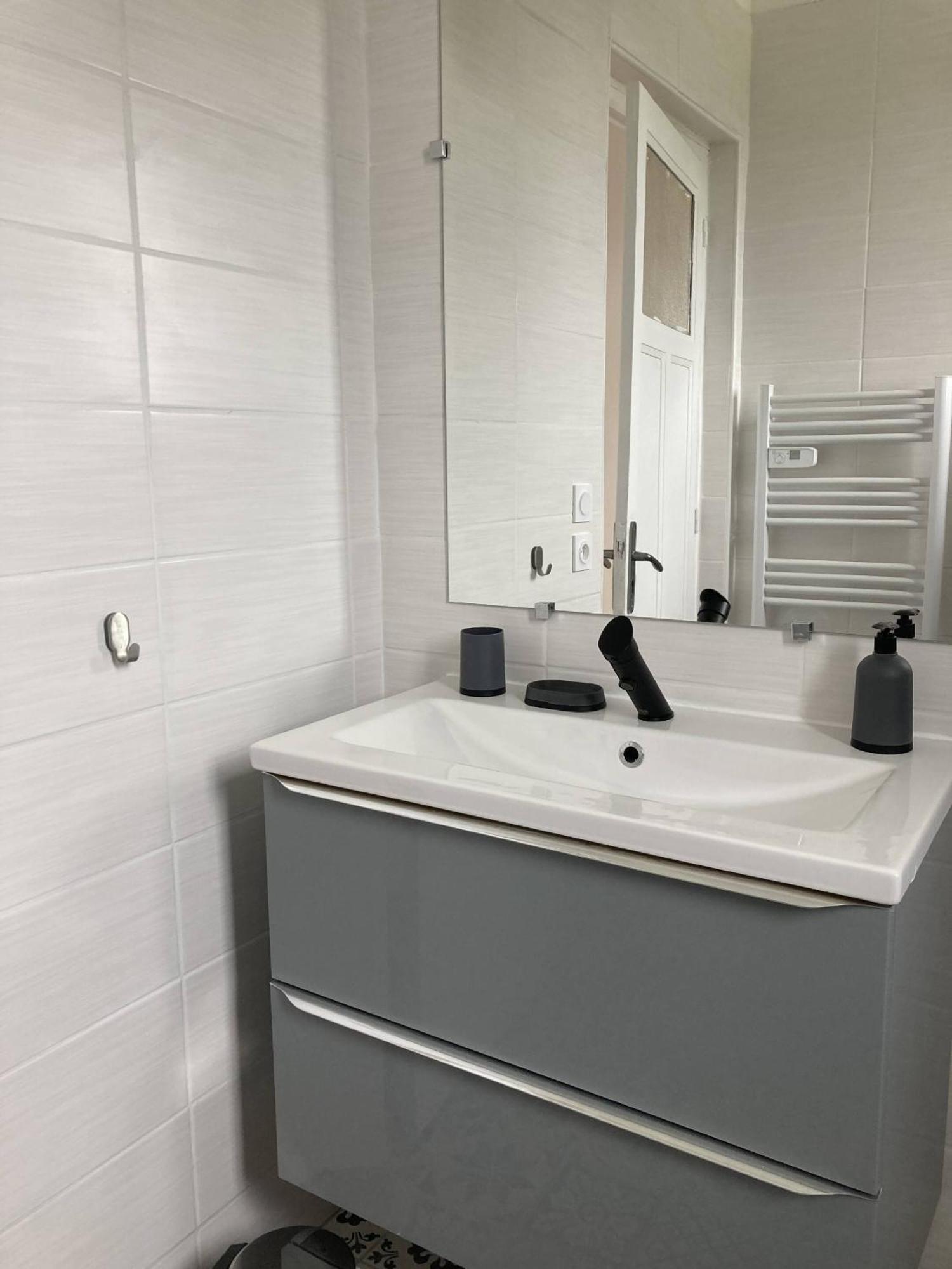 Location Appartement Des Pyrenees Borderes-sur-l'Echez Exteriör bild
